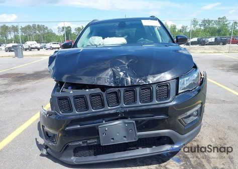 2019 Jeep Compass Altitude 4X4 from USA, damaged, VIN 3C4NJDBB9KT601373